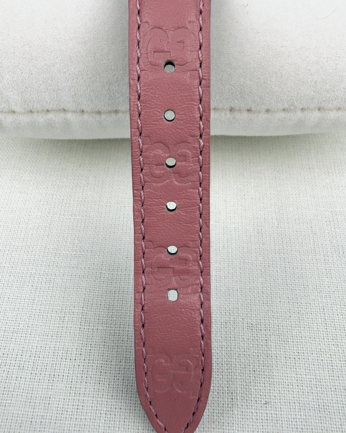 Gucci G-Timeless YA126578 Quartz Watch – Pink Dial