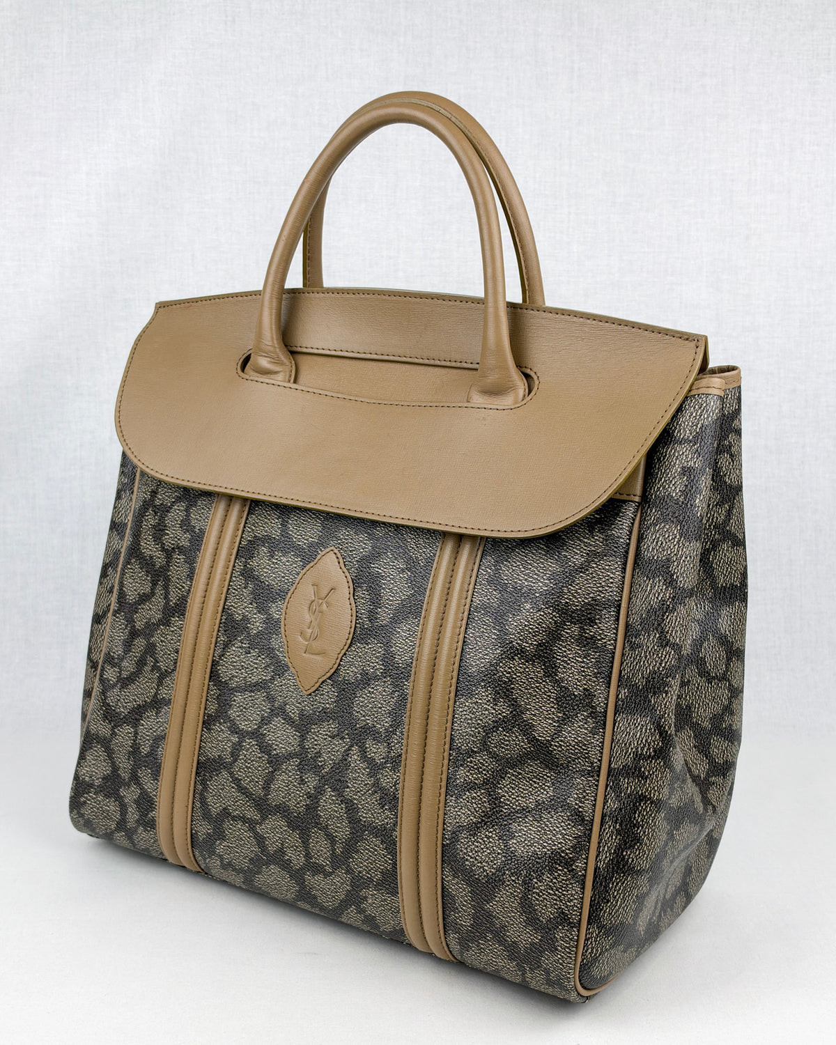 Yves Saint Laurent Vintage Giraffe Print Canvas Tote – Brown