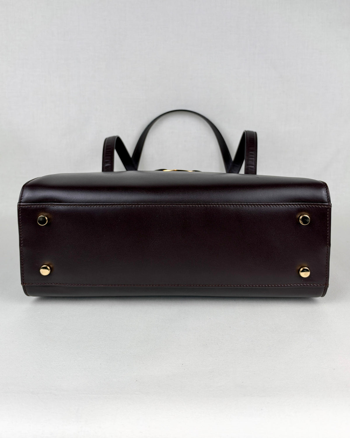 Ferragamo Vintage Vara Leather Shoulder Bag – Brown