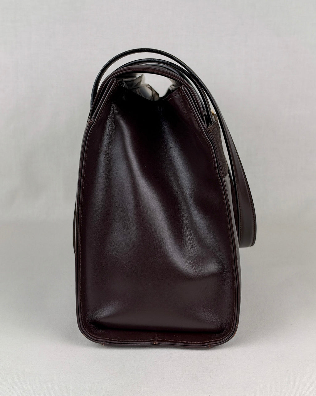 Ferragamo Vintage Vara Leather Shoulder Bag – Brown