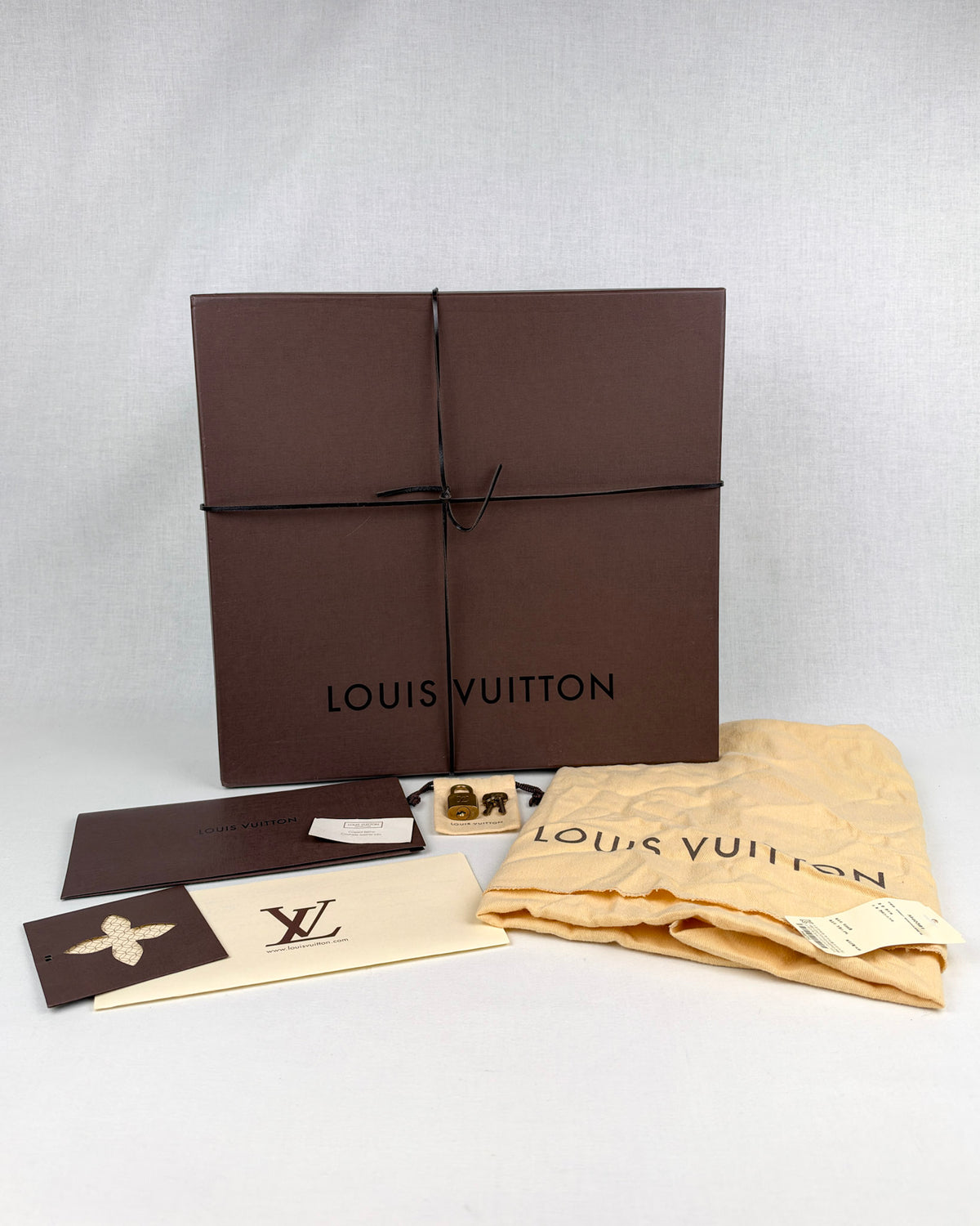Louis Vuitton Speedy Bandoulière 30 Monogram Canvas Handbag