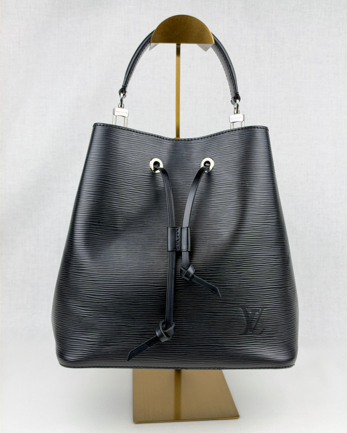 Louis Vuitton NéoNoé MM Epi Leather Bucket Bag – Black