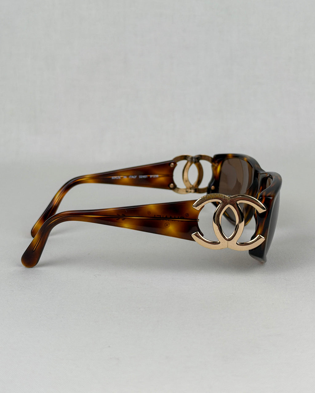 Chanel CC Tortoiseshell Sunglasses – Brown