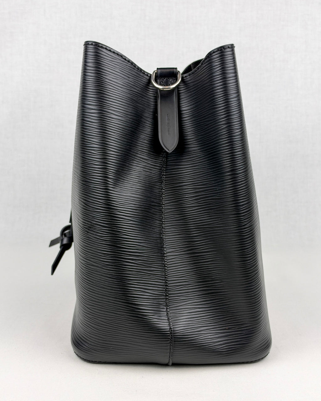 Louis Vuitton NéoNoé MM Epi Leather Bucket Bag – Black