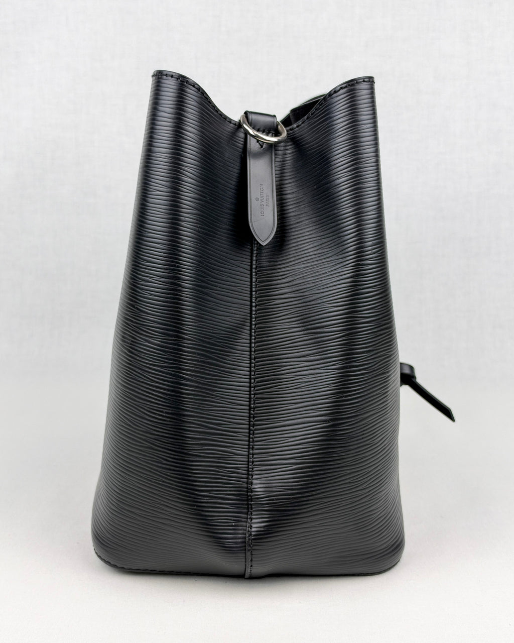 Louis Vuitton NéoNoé MM Epi Leather Bucket Bag – Black