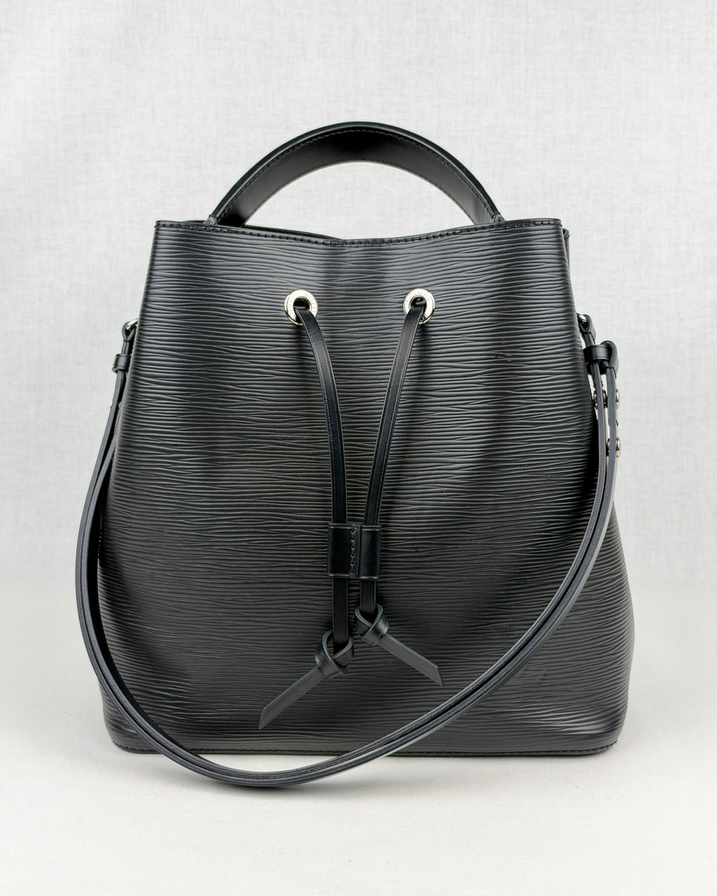 Louis Vuitton NéoNoé MM Epi Leather Bucket Bag – Black