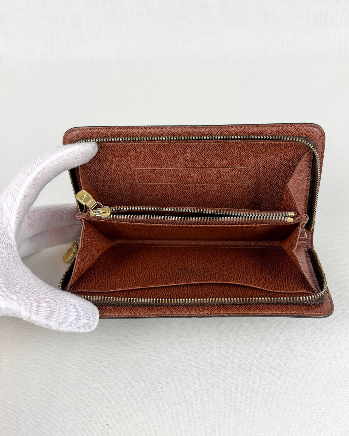 Louis Vuitton Vintage Porte-Monnaie Zippé Long Wallet