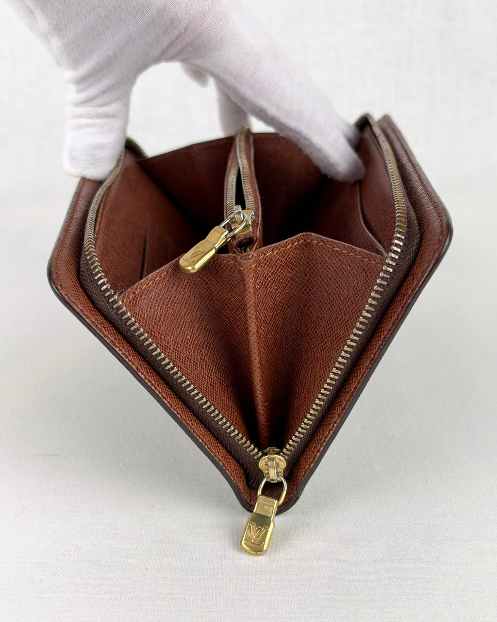 Louis Vuitton Vintage Porte-Monnaie Zippé Long Wallet